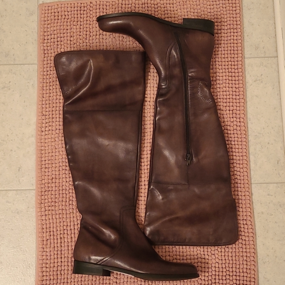Riding boots, knee-high, Size: 40 (European), US size 7, fit like 8.5